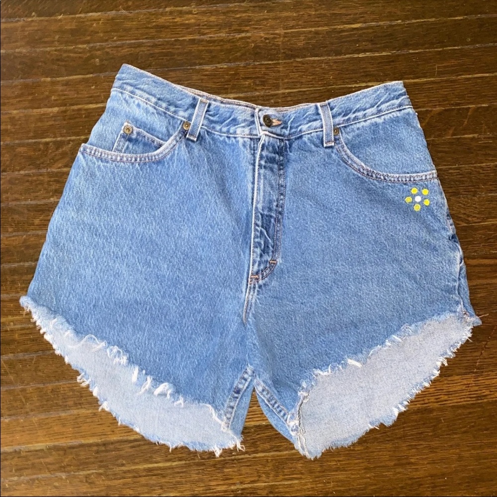 Vintage Zena 80’s Era Daisy Demin Blue Jean Shorts
